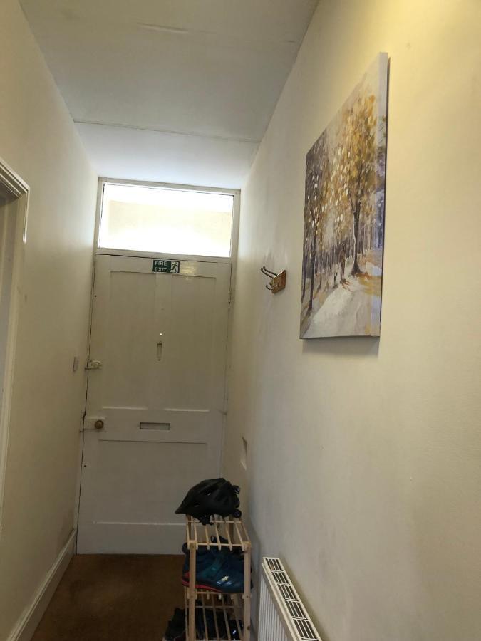 Comfortable Home Away From Home, Town Centre, Free Parking,Multiple Rooms Челтнем Екстер'єр фото